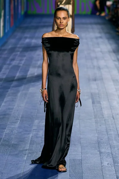 Look 38